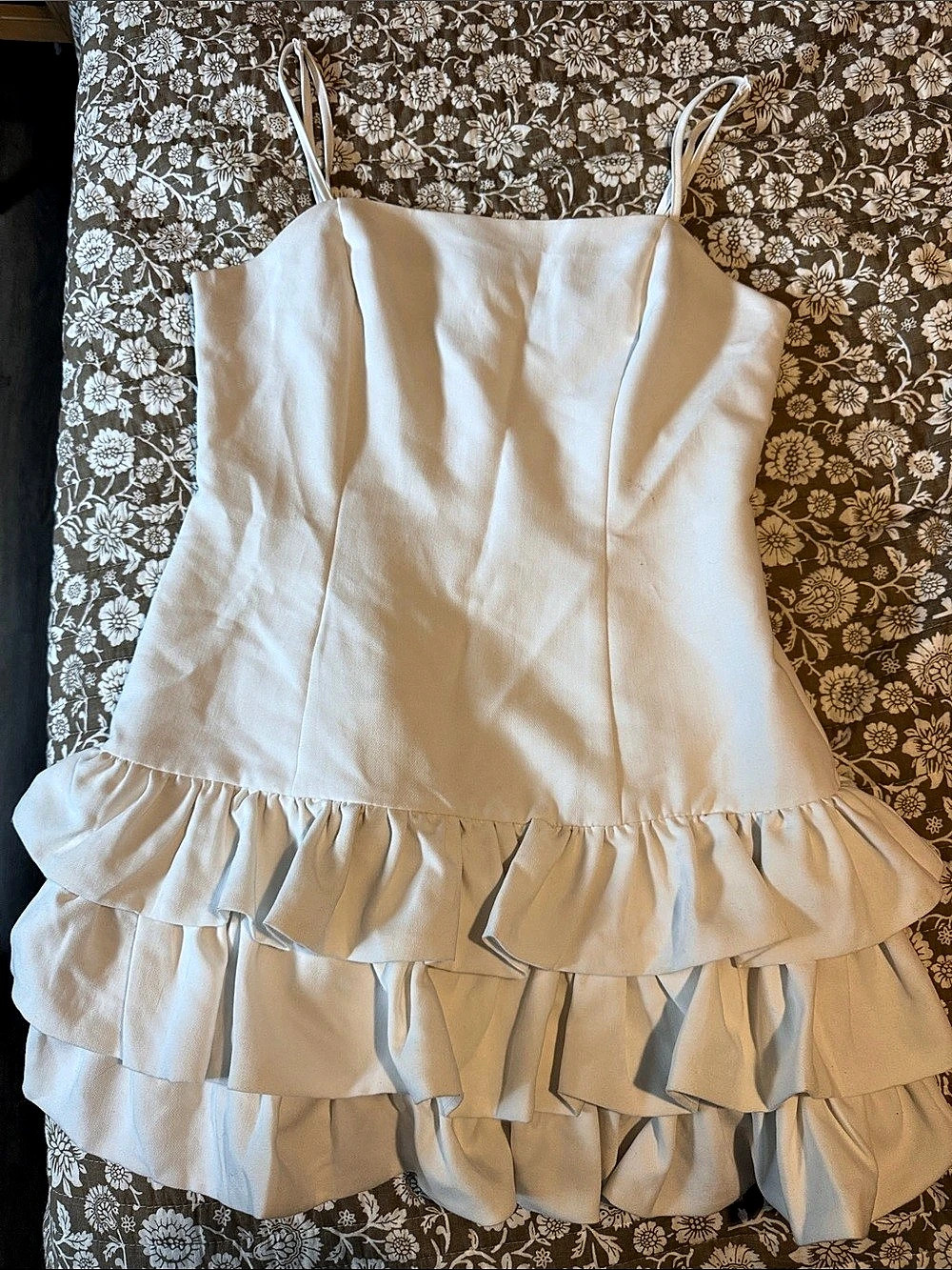 DO-BE White Ruffle Mini Dress